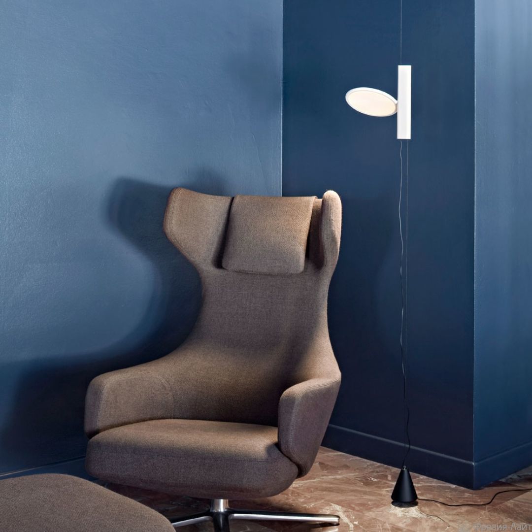 Flos Торшер на растяжке Ок от Flos — в интерьере