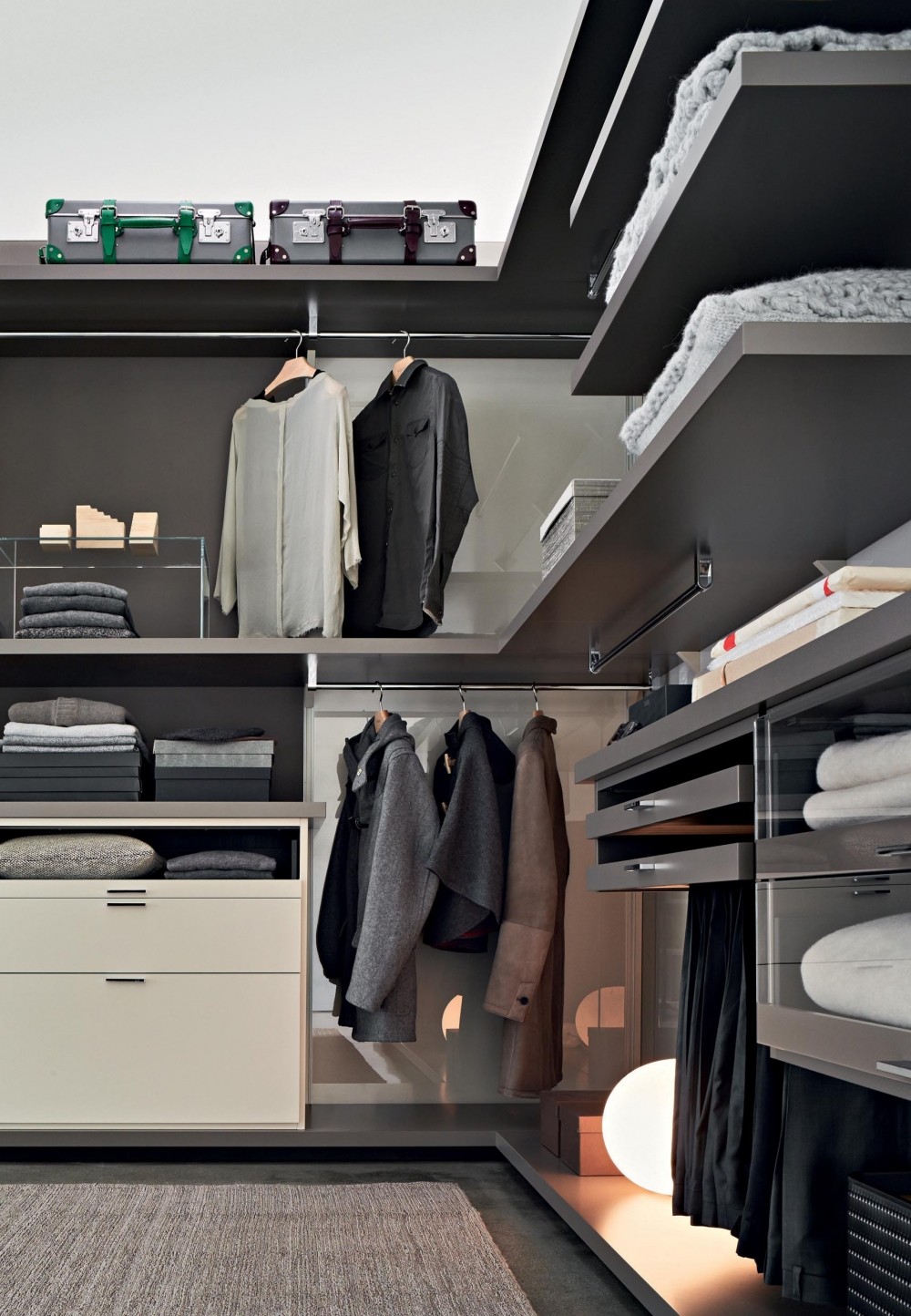 Molteni&C Гардеробная система Gliss Walk-In от Molteni & C — в интерьере