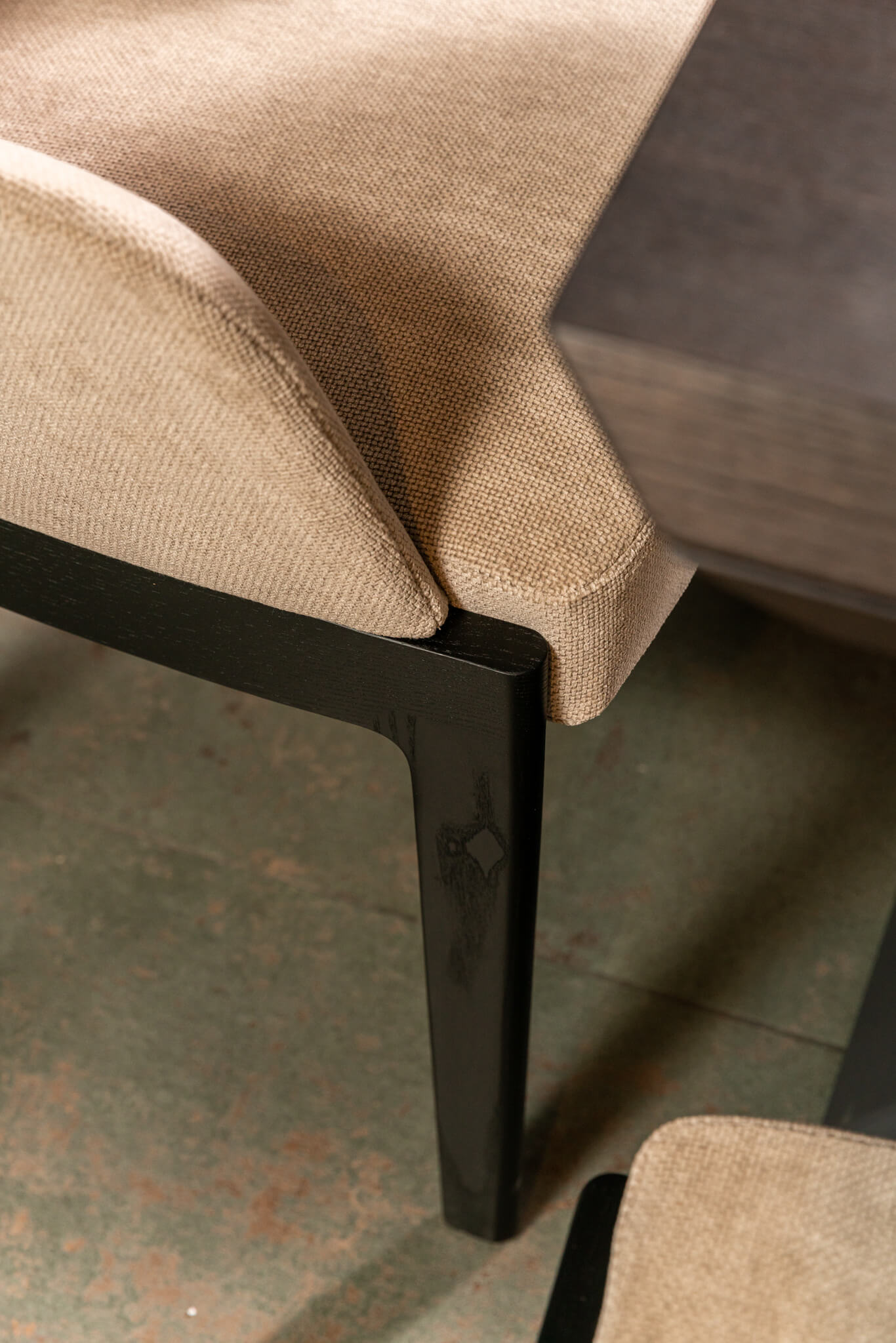 Molteni&C Стул Chelsea с подлокотниками от Molteni & C — в интерьере