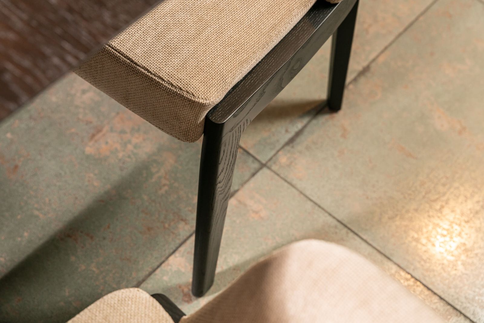 Molteni&C Стул Chelsea с подлокотниками от Molteni & C — в интерьере