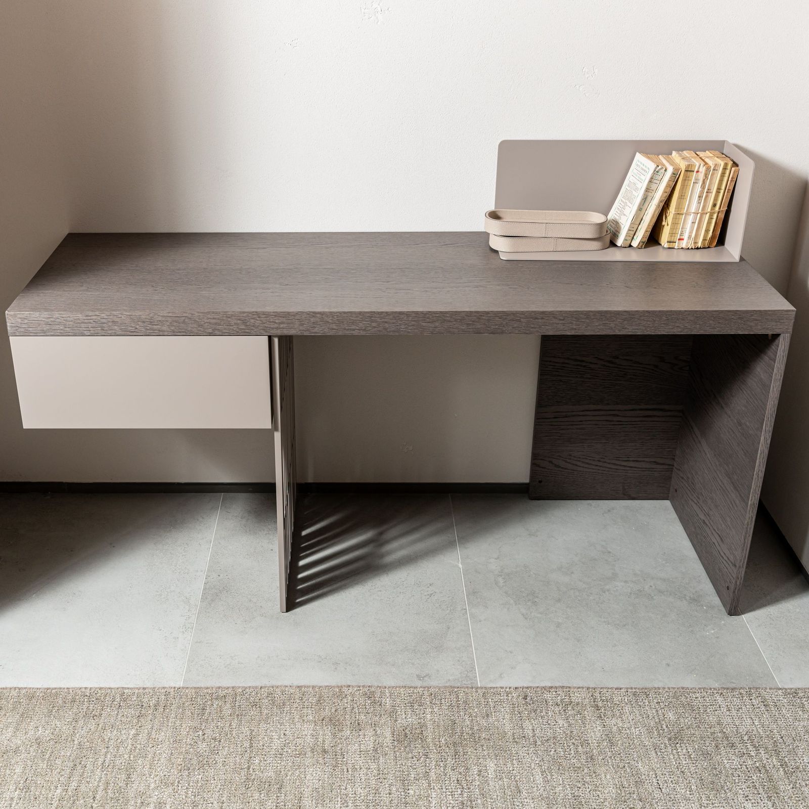 Molteni&C Письменный стол Scriba от Molteni & C — в интерьере