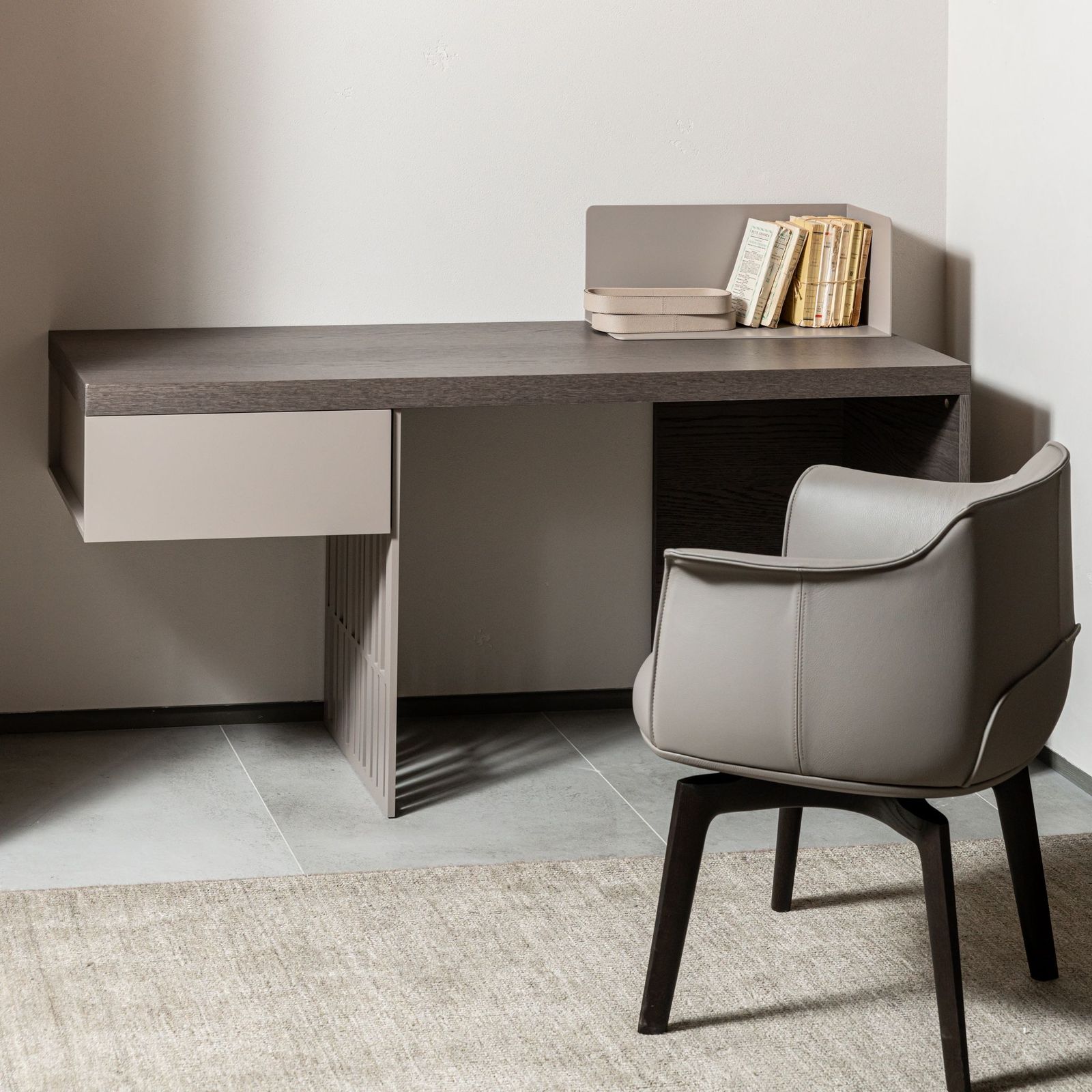 Molteni&C Письменный стол Scriba от Molteni & C — в интерьере