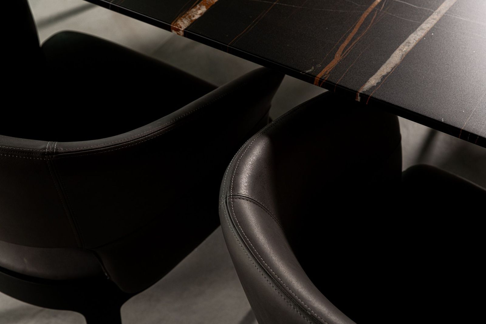 Molteni&C Необычный стол Diamond от Molteni & C — в интерьере
