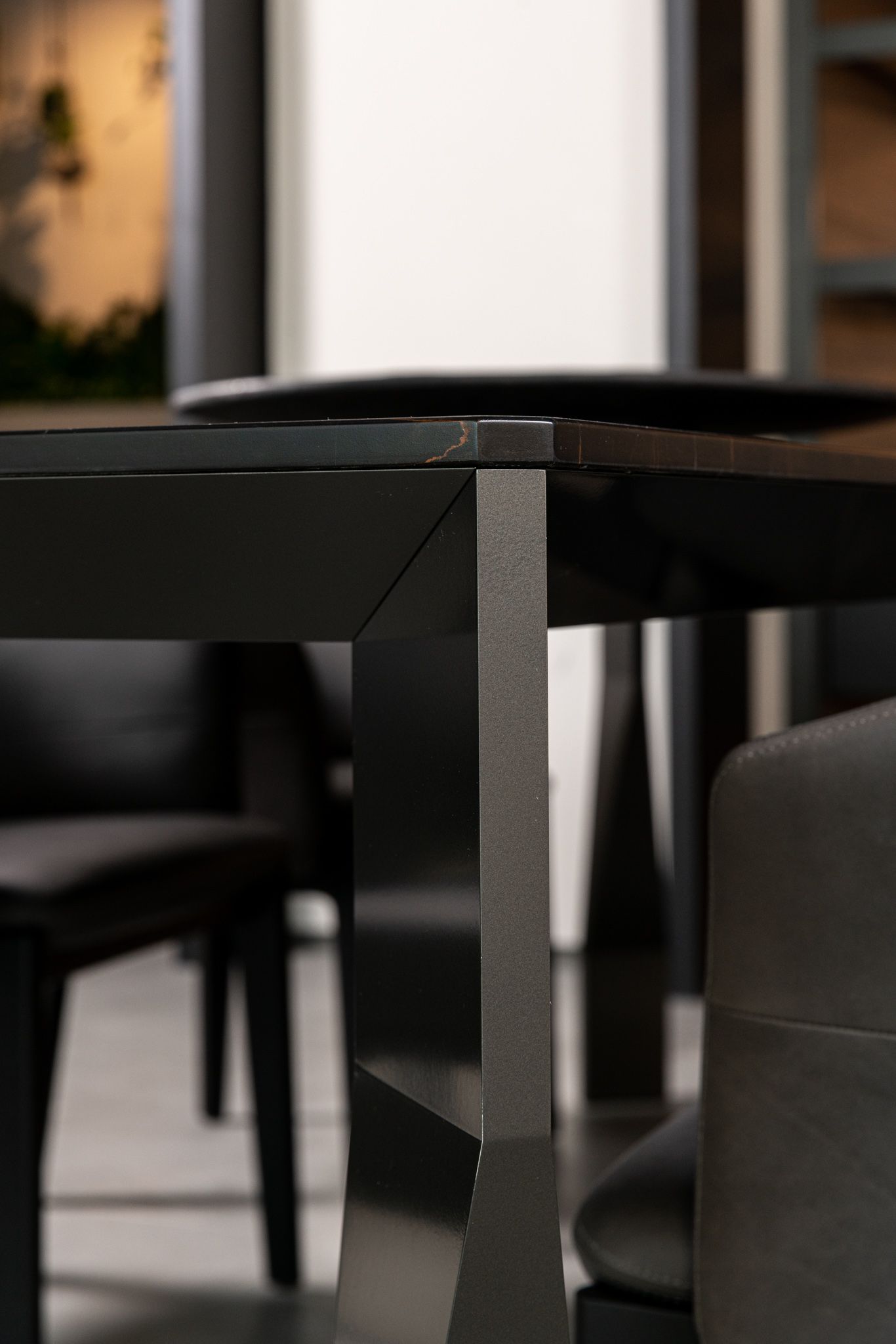 Molteni&C Необычный стол Diamond от Molteni & C — в интерьере