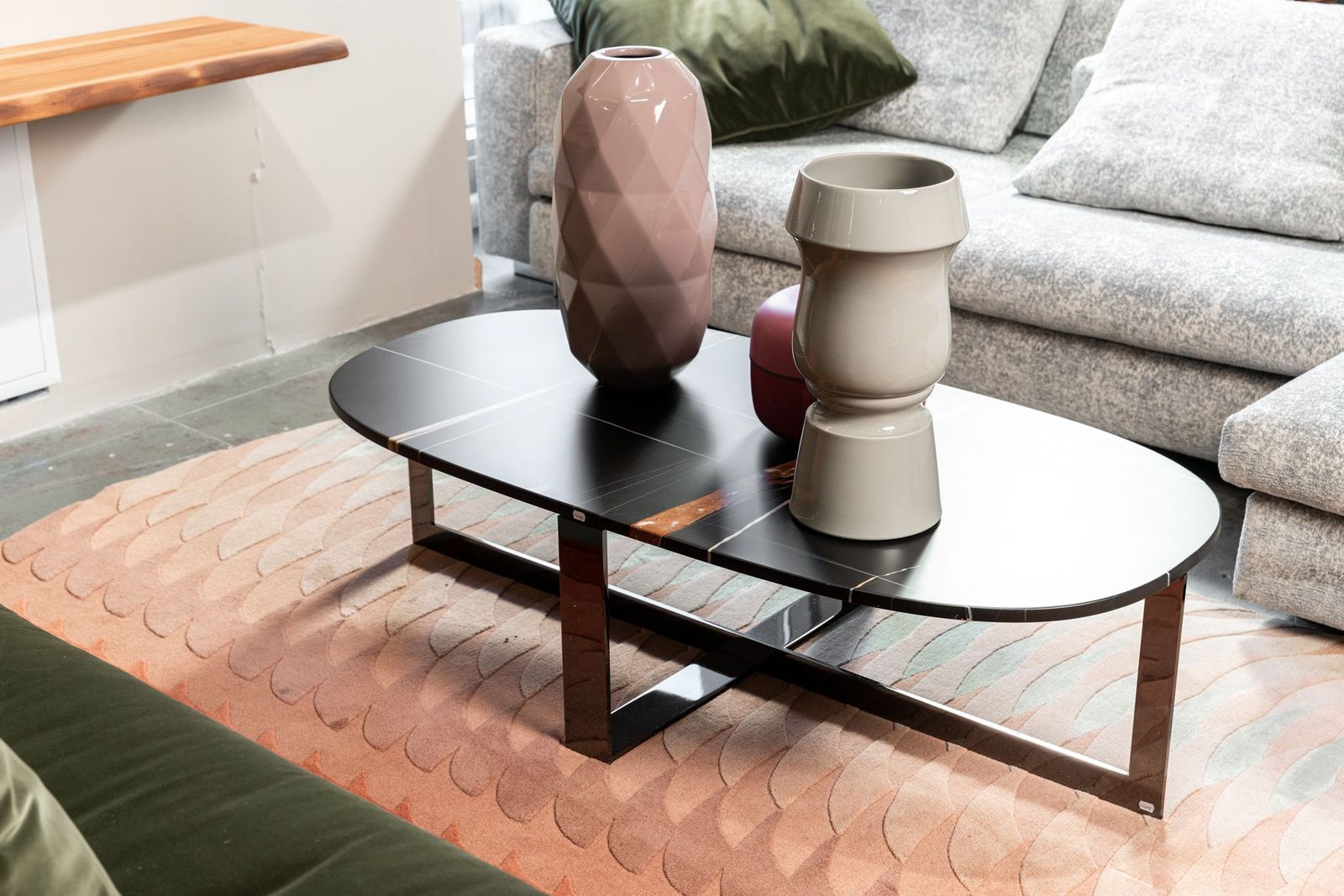Molteni&C Журнальный столик Domino Next Carrara/Calacatta White от Molteni & C — в интерьере