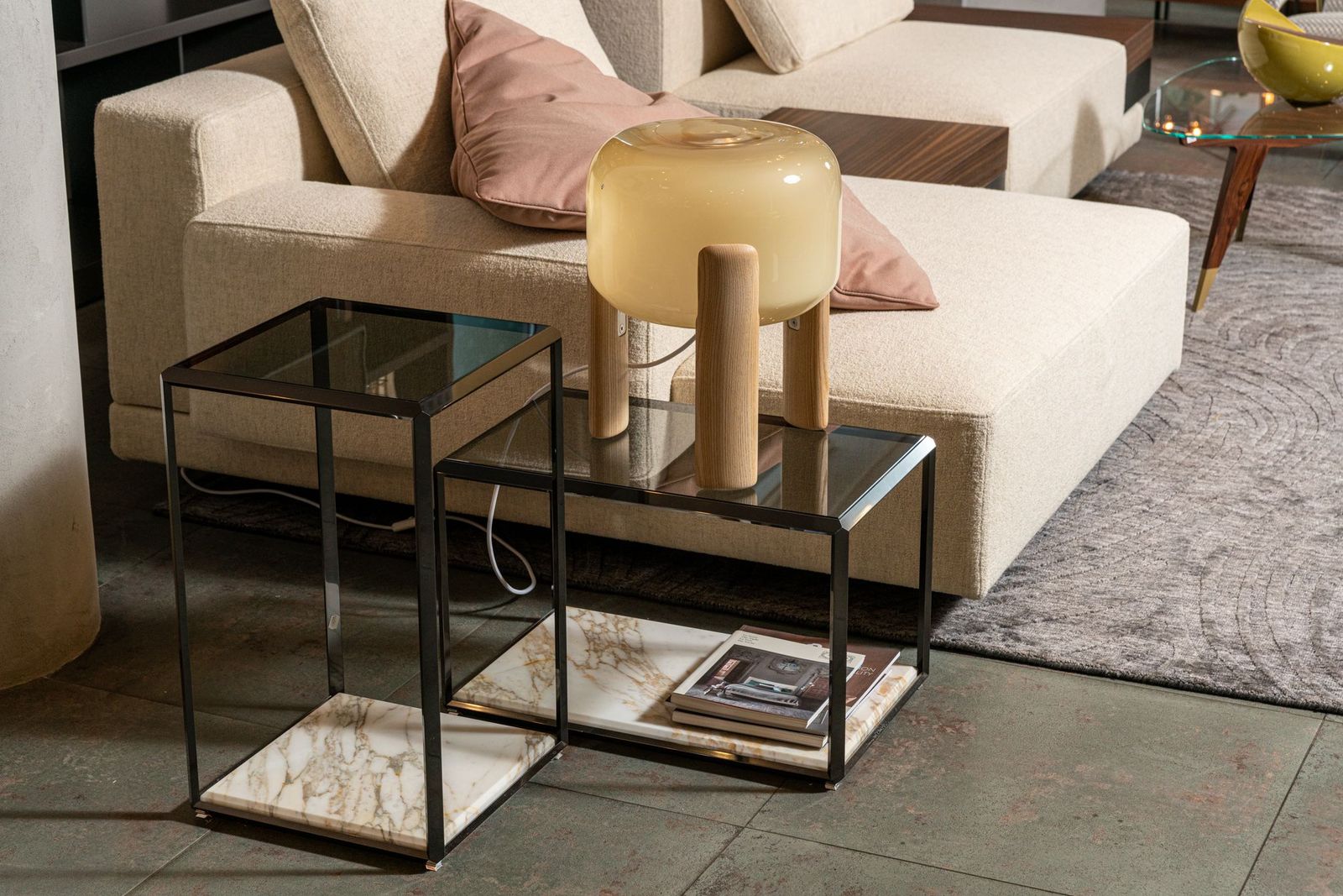 Molteni&C Журнальный столик 45° прямоугольный с мрамором от Molteni & C — в интерьере