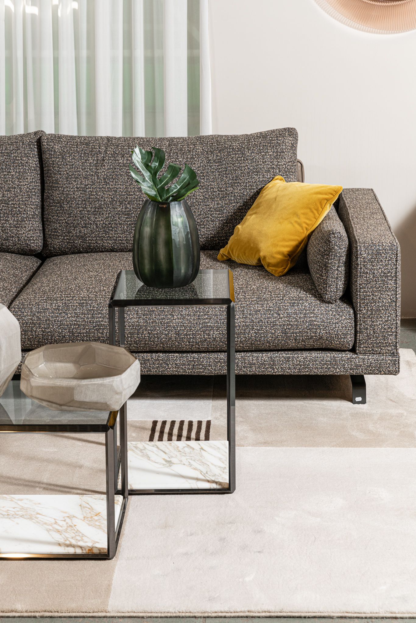 Molteni&C Журнальный столик 45° прямоугольный с мрамором от Molteni & C — в интерьере