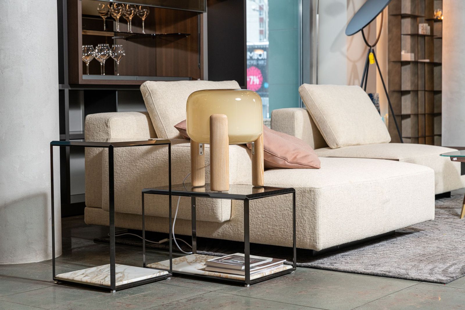 Molteni&C Журнальный столик 45° прямоугольный с мрамором от Molteni & C — в интерьере