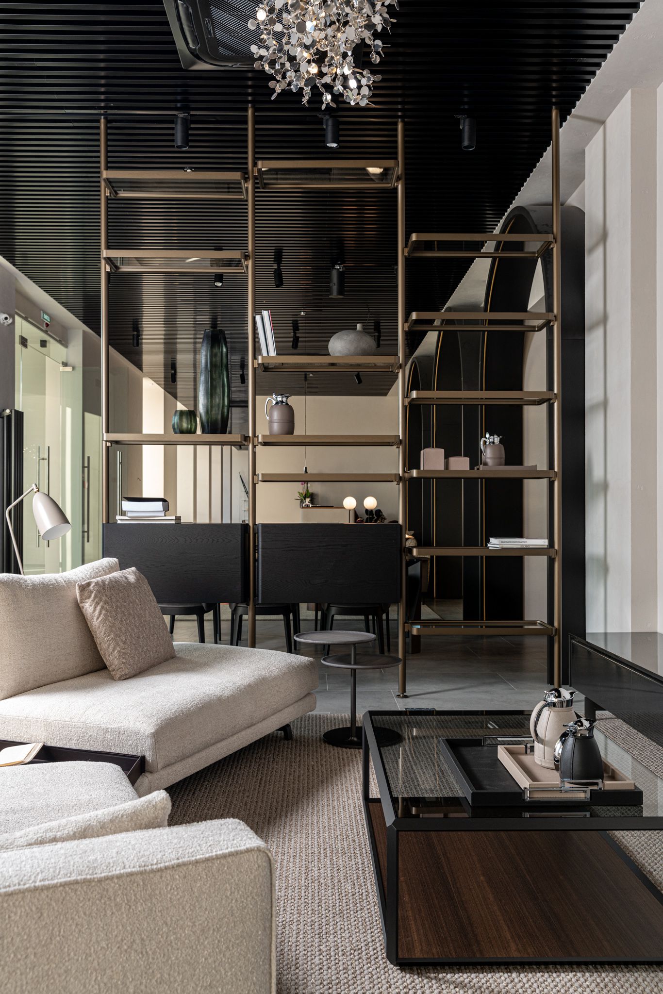 Molteni&C Журнальный столик 45° прямоугольный с мрамором от Molteni & C — в интерьере