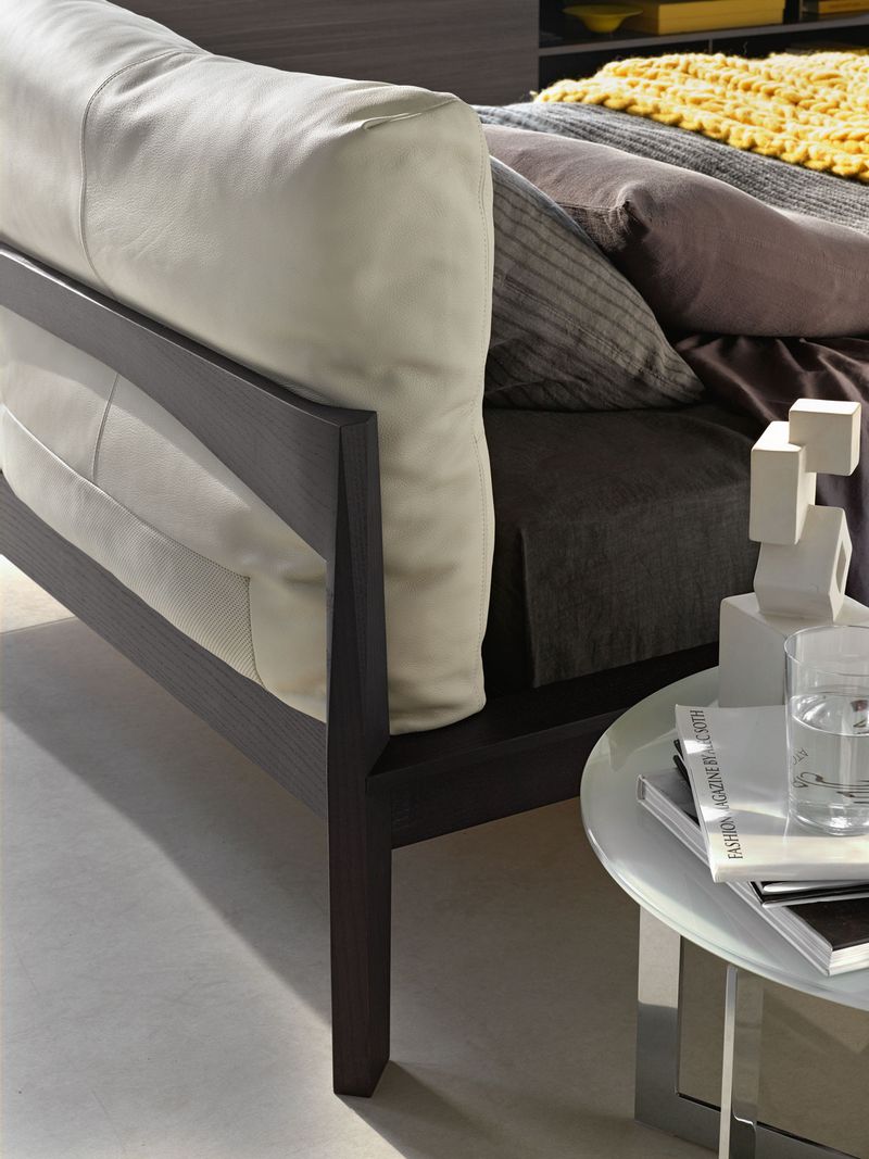 Molteni&C Кровать с мягким изголовьем Wish от Molteni & C