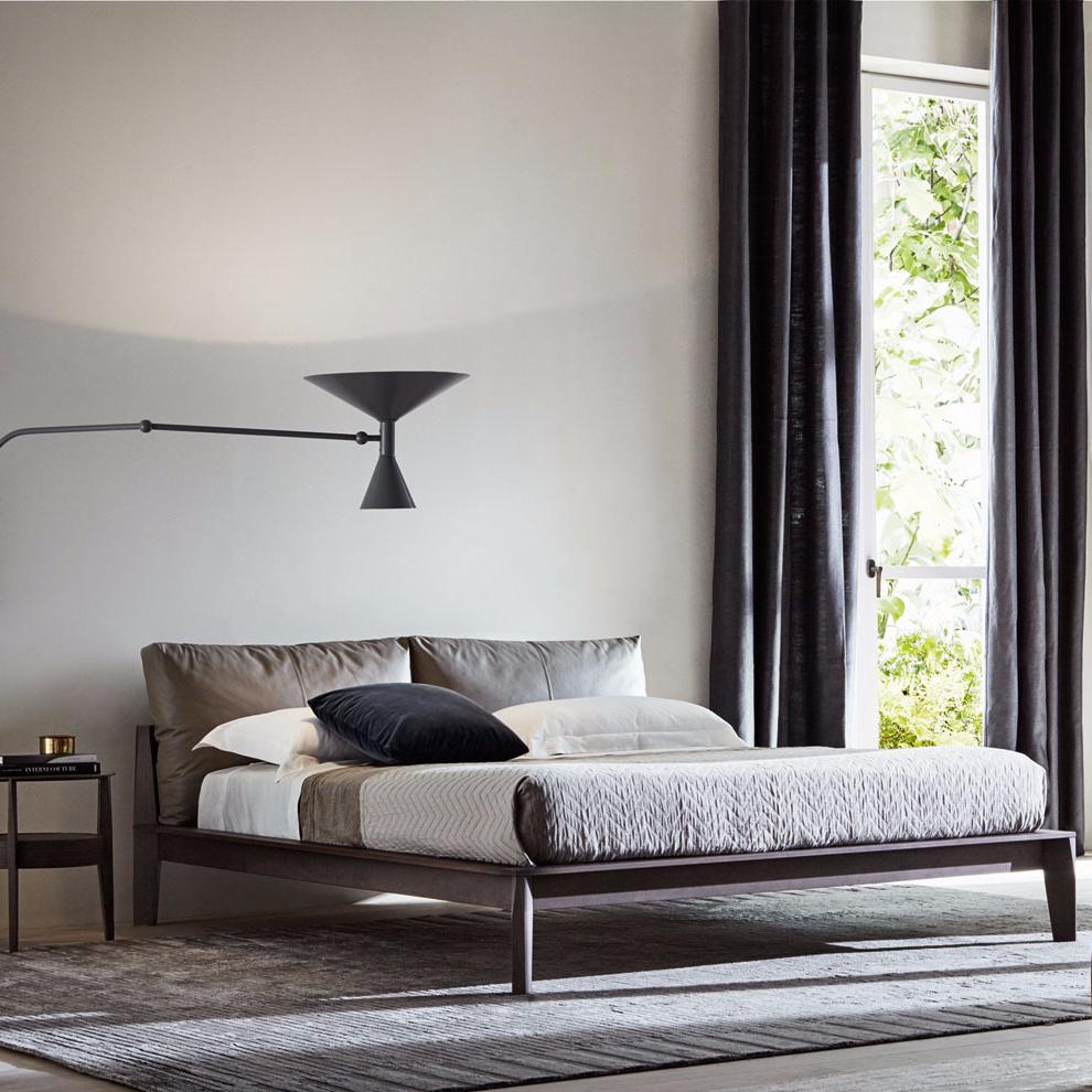 Molteni&C Кровать с мягким изголовьем Wish от Molteni & C — в интерьере