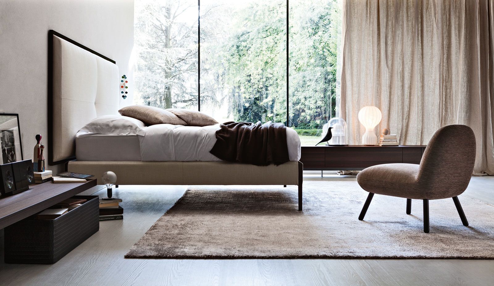 Molteni&C Кровать с высоким изголовьем Sweetdreams от Molteni & C — в интерьере