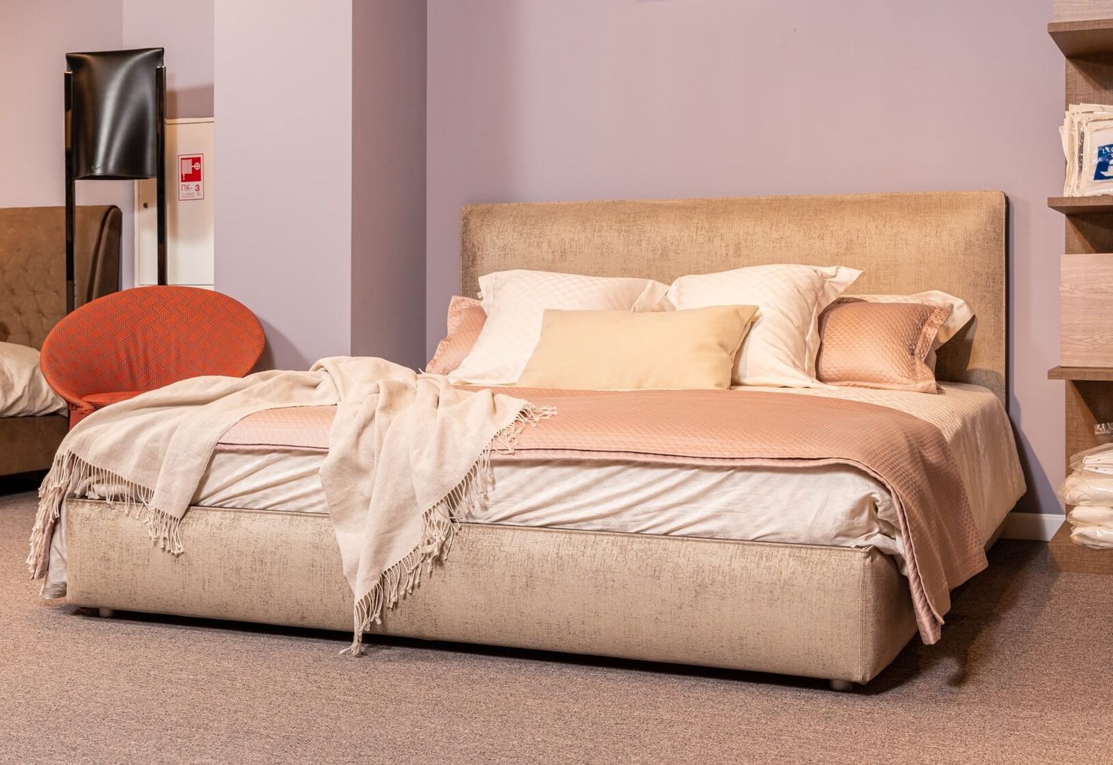 Molteni&C Кровать в стиле минимализм Ribbon от Molteni & C — в интерьере
