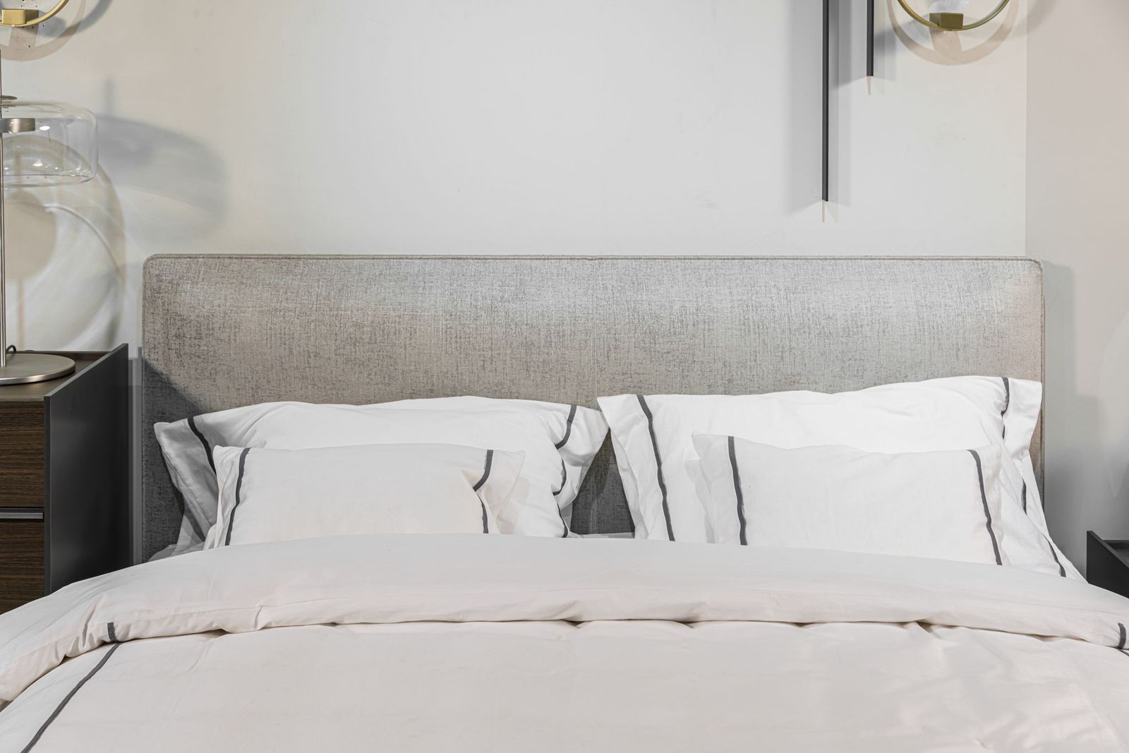 Molteni&C Кровать в стиле минимализм Ribbon от Molteni & C — в интерьере