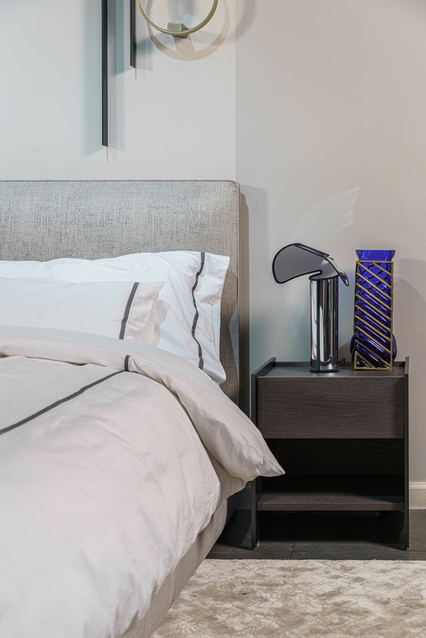 Molteni&C Кровать в стиле минимализм Ribbon от Molteni & C — в интерьере