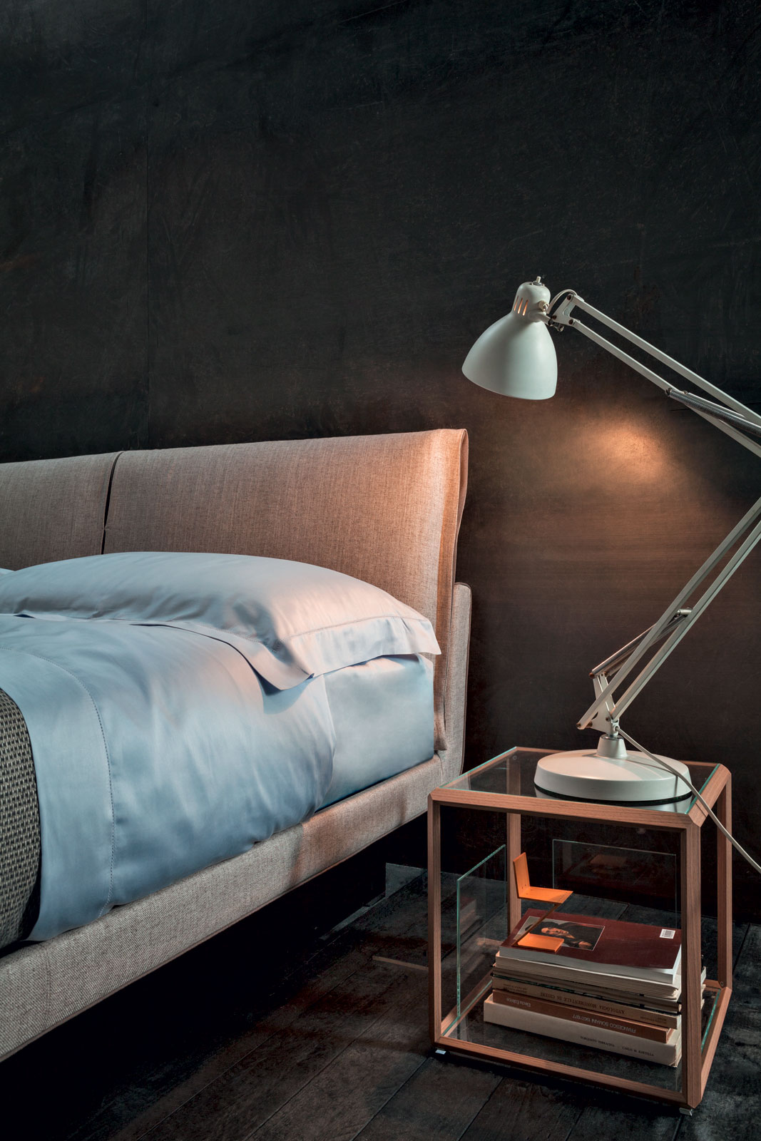 Molteni&C Кожаная современная кровать Honey от Molteni & C — в интерьере