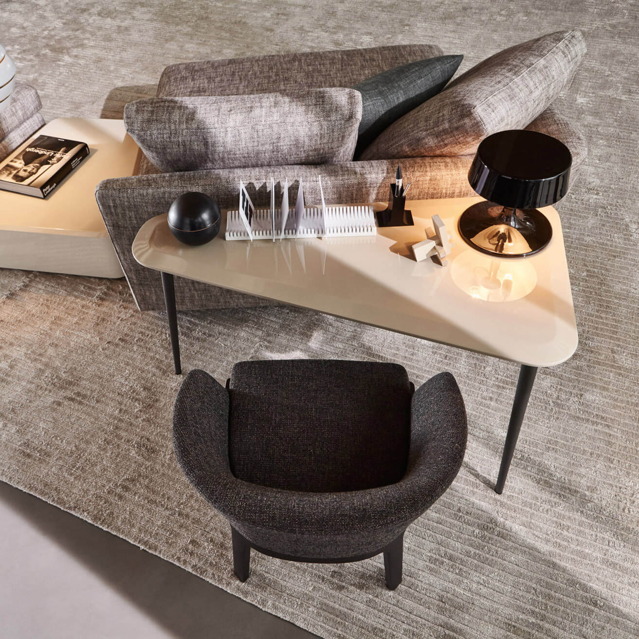 Molteni&C Кресло Chelsea от Molteni & C — в интерьере