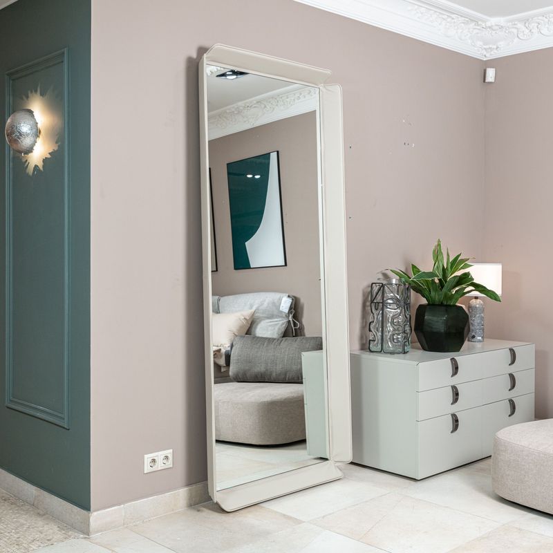 Flou Зеркало Gentleman Nabuck 108 от Flou — в интерьере