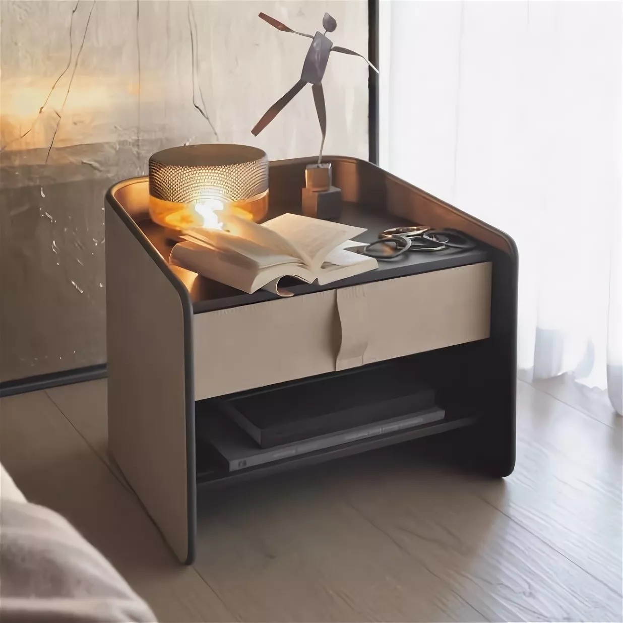 Flou Прикроватная тумбочка Gentleman от Flou — в интерьере