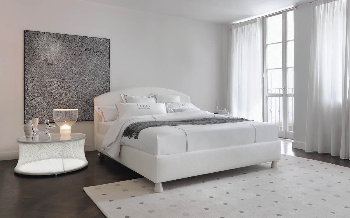 Flou Белая современная кровать MAGNOLIA от Flou — в интерьере