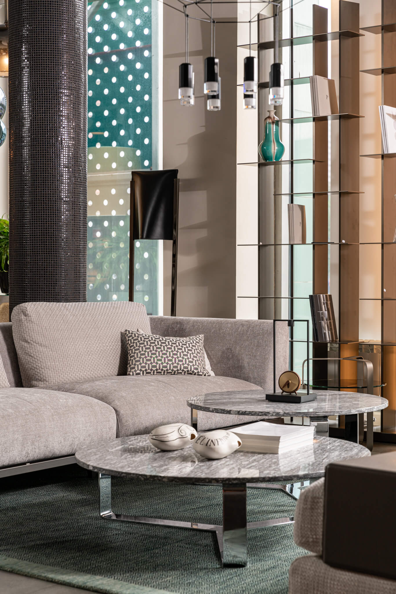 Flou Диван Olivier Seattele Light Grey от Flou — в интерьере
