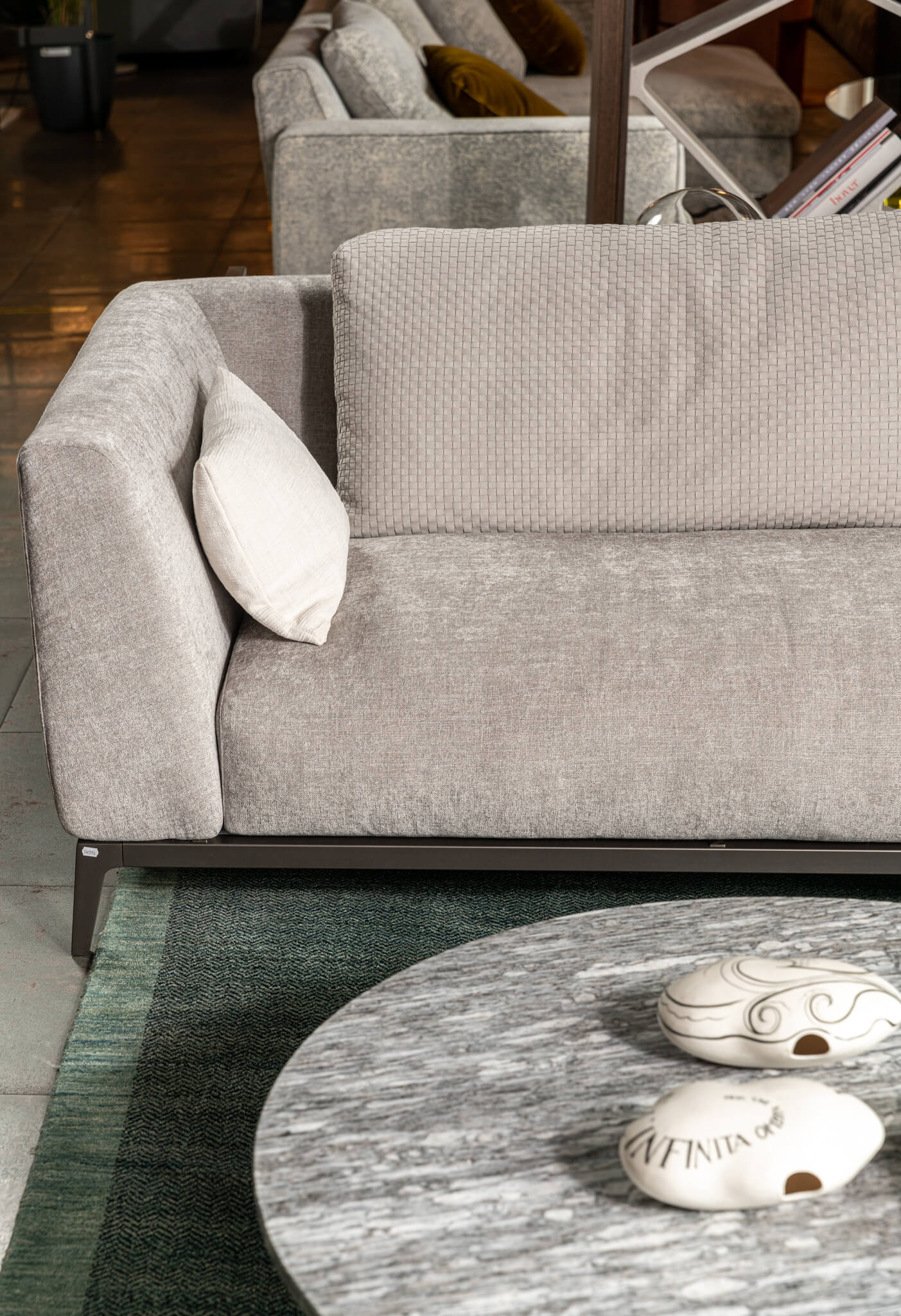 Flou Диван Olivier Seattele Light Grey от Flou — в интерьере