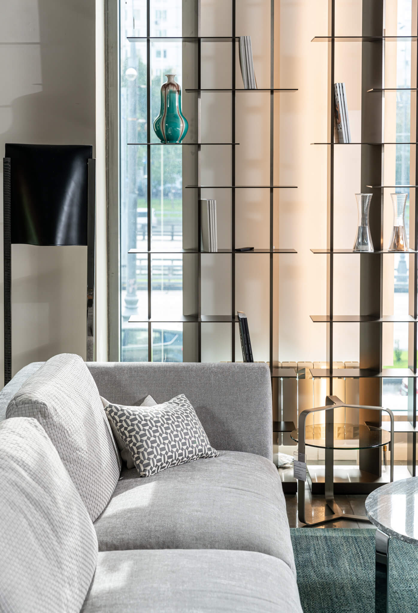 Flou Диван Olivier Seattele Light Grey от Flou — в интерьере