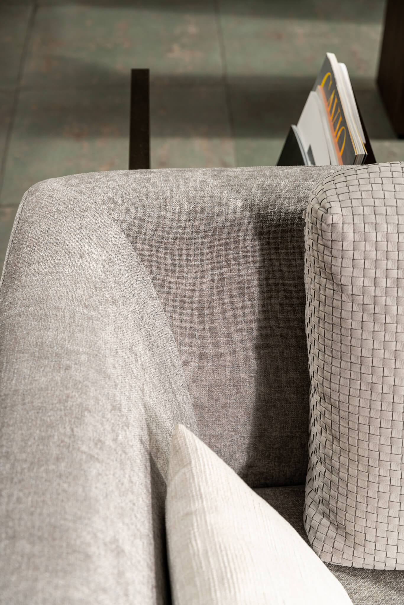 Flou Диван Olivier Seattele Light Grey от Flou — в интерьере