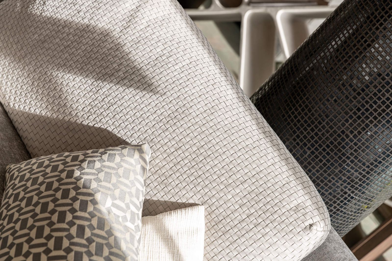 Flou Диван Olivier Seattele Light Grey от Flou — в интерьере
