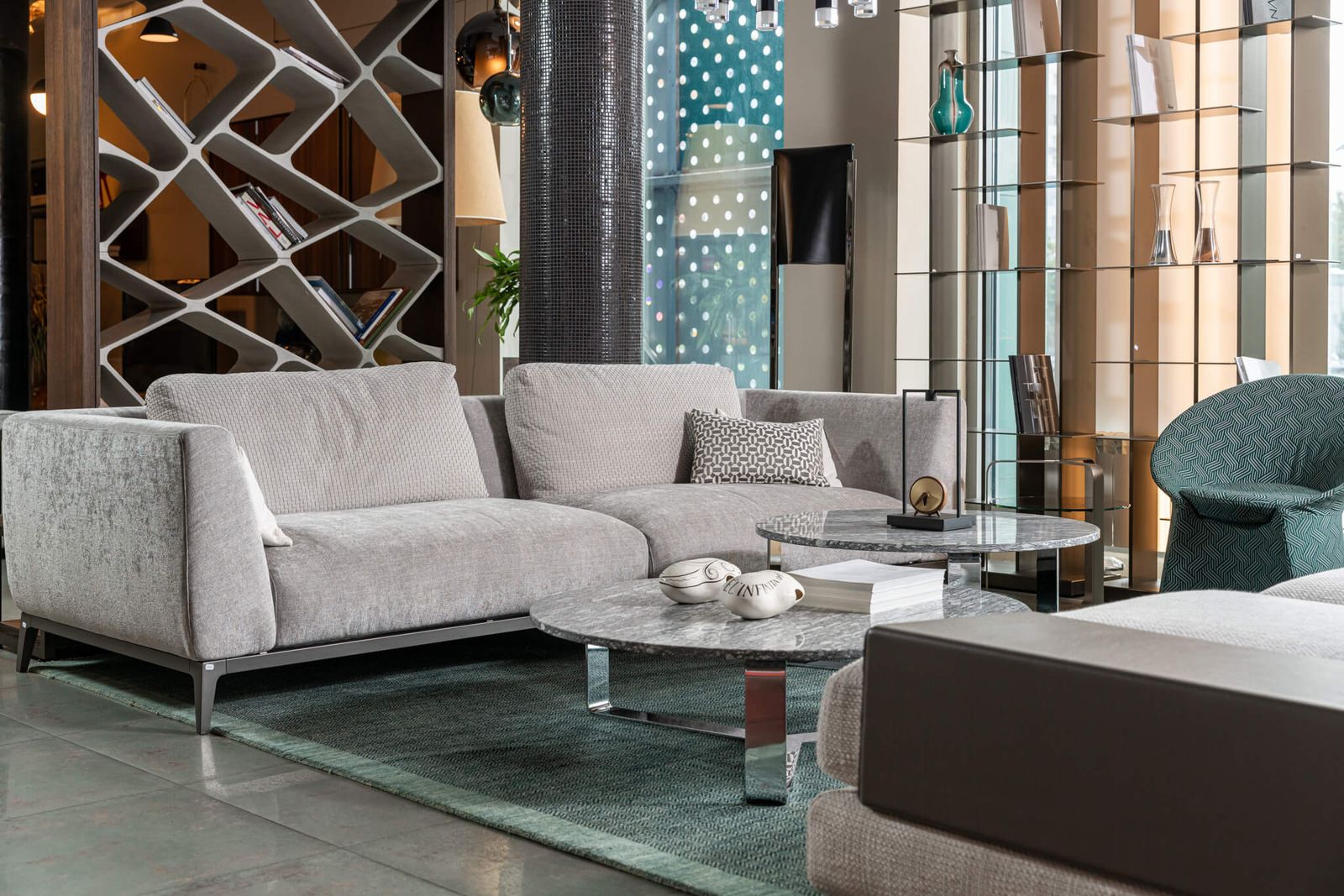 Flou Диван Olivier Seattele Light Grey от Flou — в интерьере