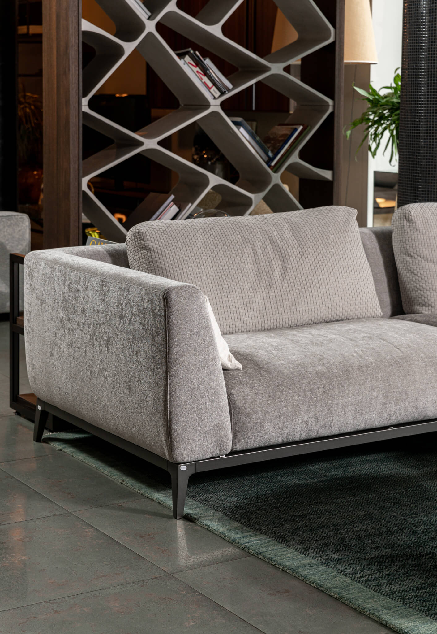 Flou Диван Olivier Seattele Light Grey от Flou — в интерьере