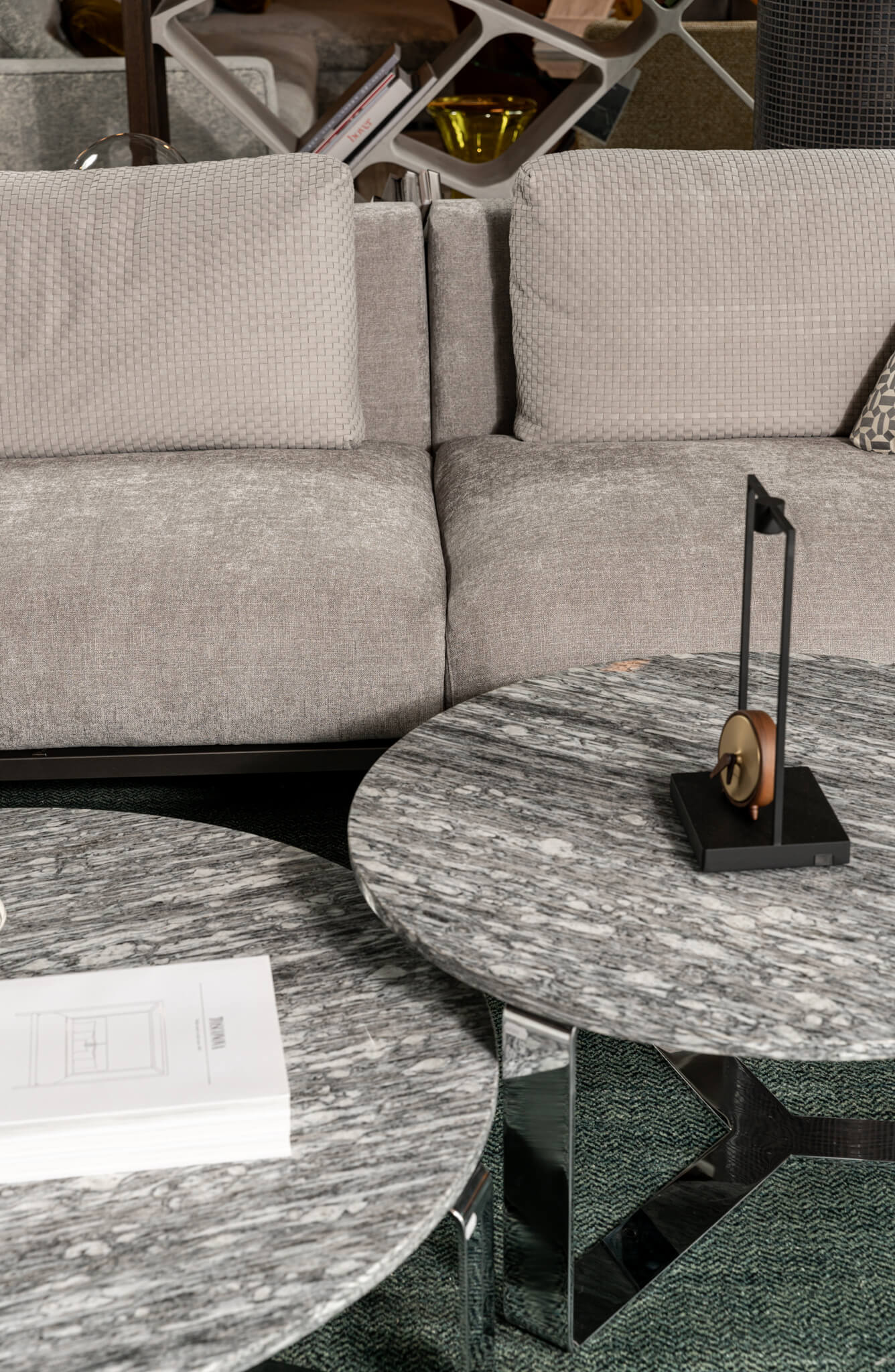 Flou Диван Olivier Seattele Light Grey от Flou — в интерьере