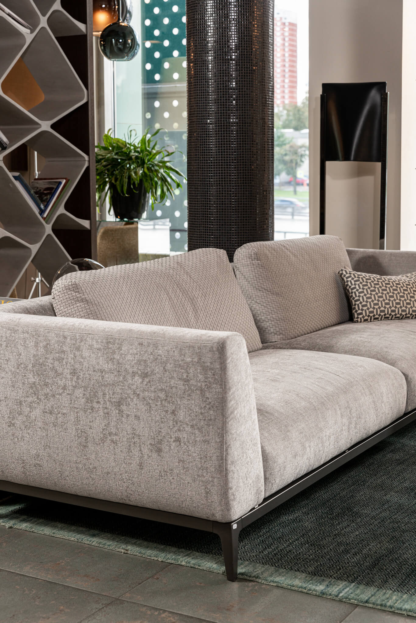 Flou Диван Olivier Seattele Light Grey от Flou — в интерьере