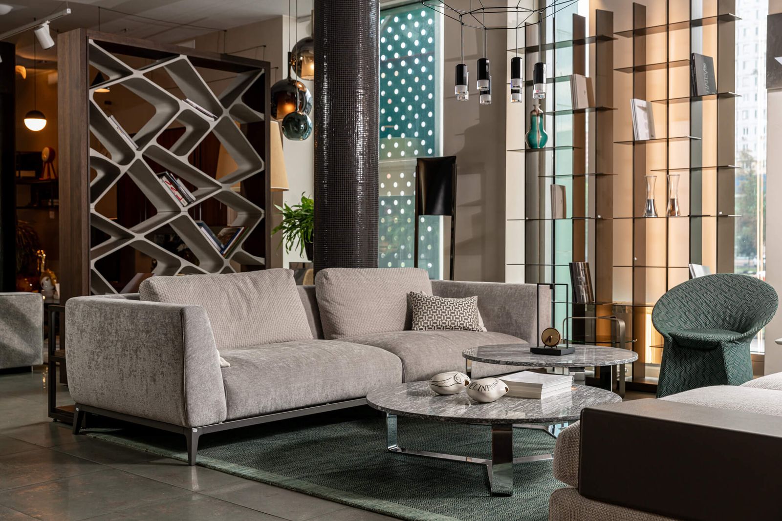 Flou Диван Olivier Seattele Light Grey от Flou — в интерьере