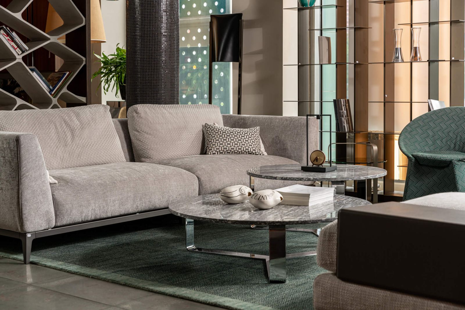 Flou Диван Olivier Seattele Light Grey от Flou — в интерьере