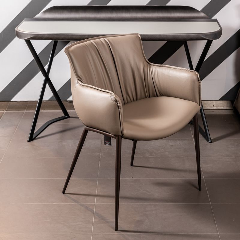 Cattelan Italia Стул с подлокотниками Rhonda Taupe от Cattelan Italia — в интерьере