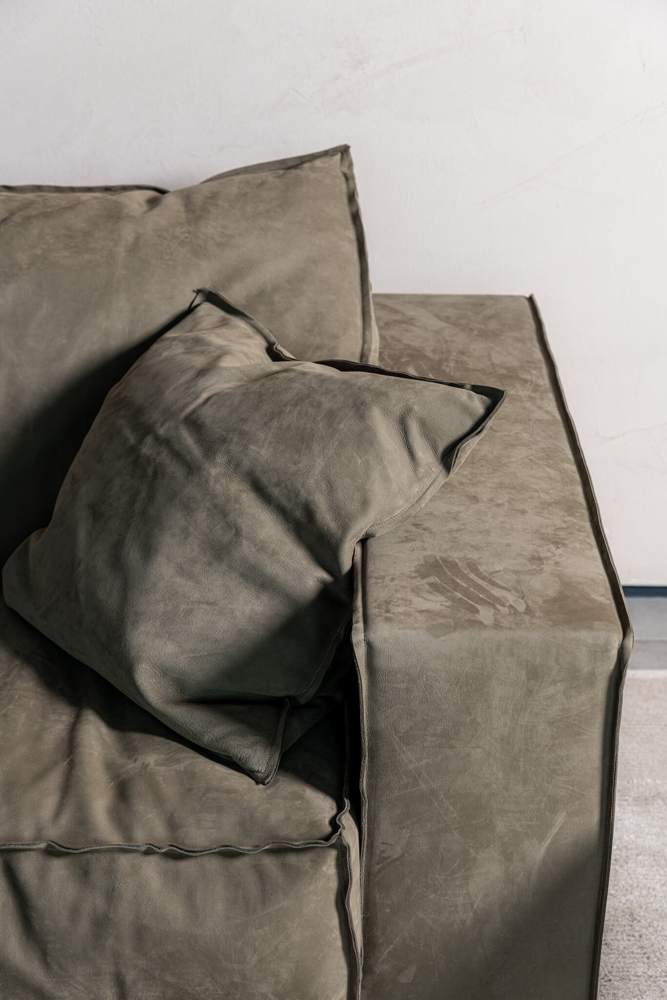 Baxter Диван Budapest Soft Kashmir Azure 430 от Baxter — в интерьере