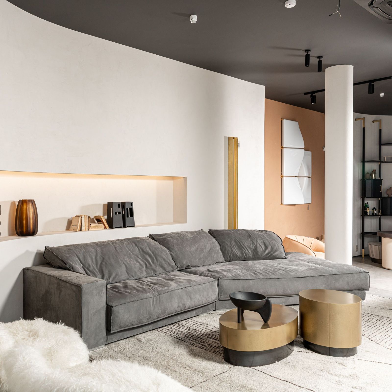 Baxter Диван Budapest Soft Kashmir Azure 430 от Baxter — в интерьере