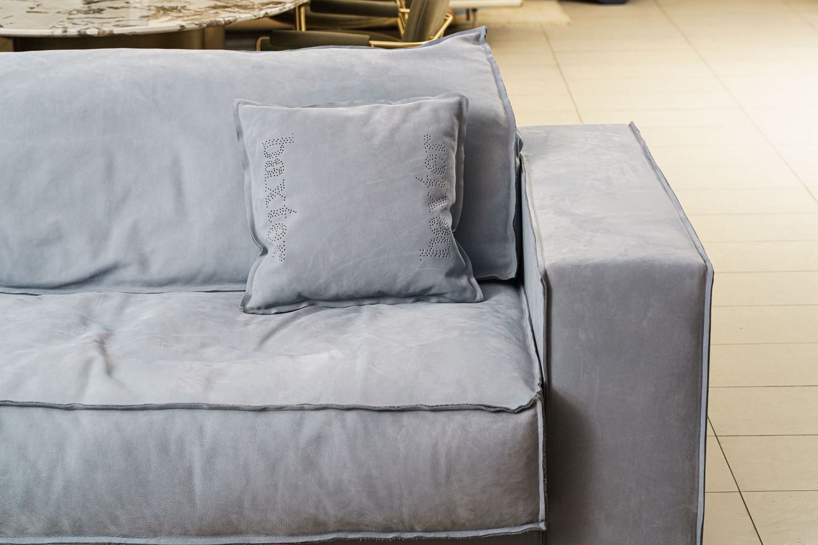 Baxter Диван Budapest Soft Kashmir Azure 430 от Baxter — в интерьере
