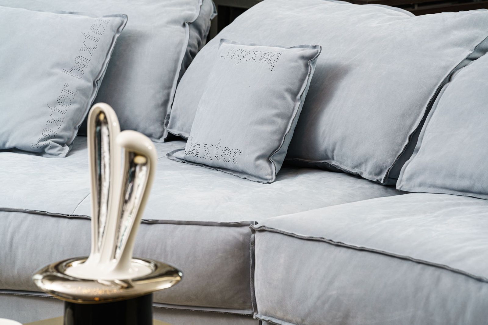 Baxter Диван Budapest Soft Kashmir Azure 430 от Baxter — в интерьере
