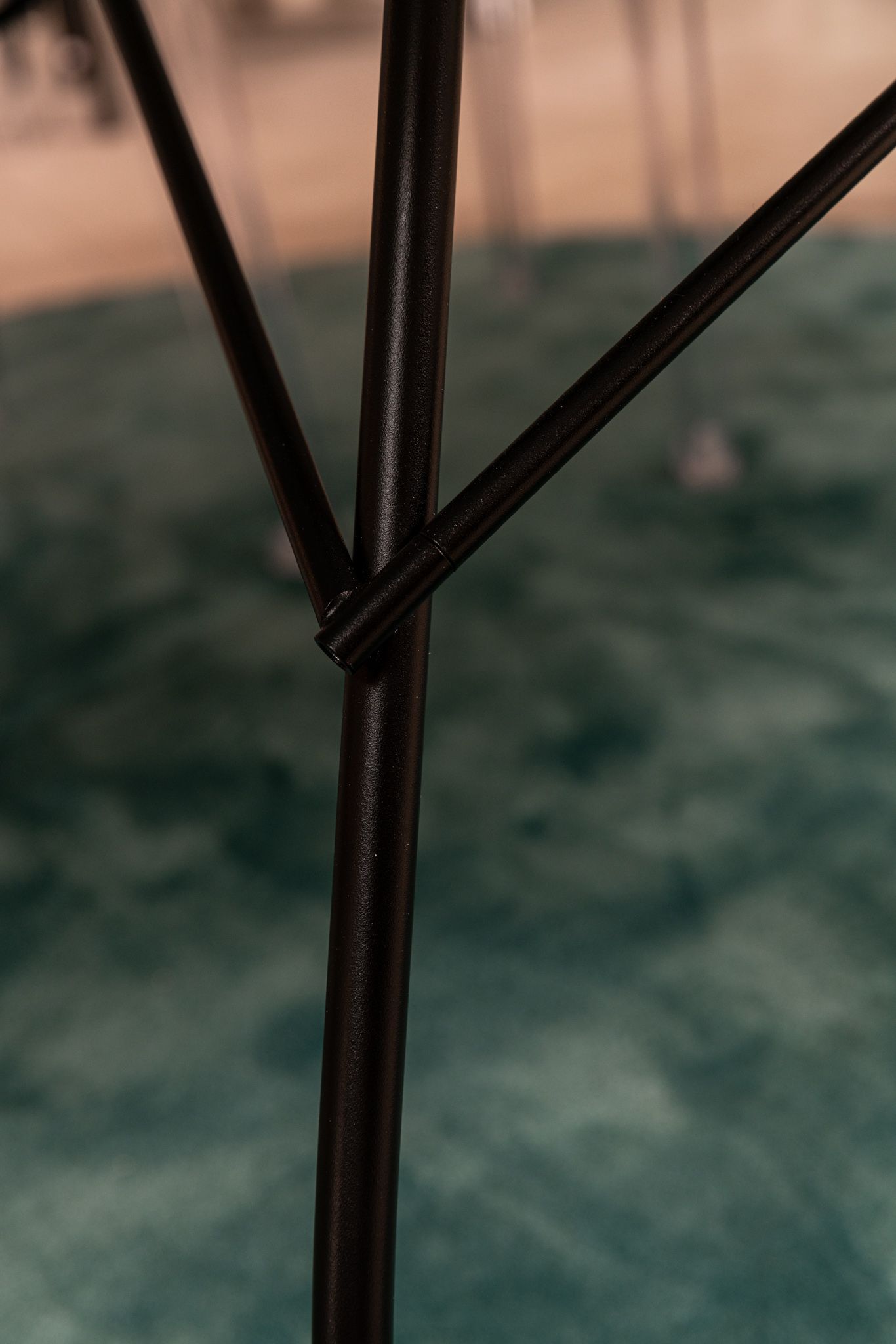 Kartell Стол Glossy Oval от Kartell — в интерьере