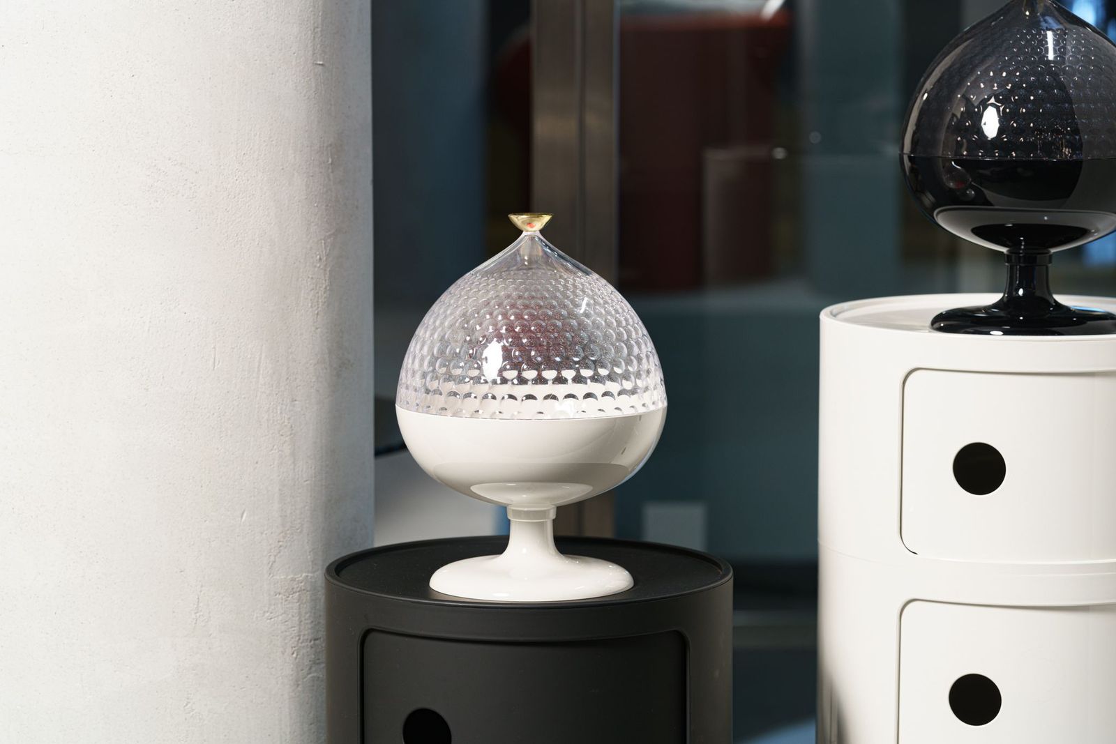 Kartell Ваза Pumo White от Kartell — в интерьере