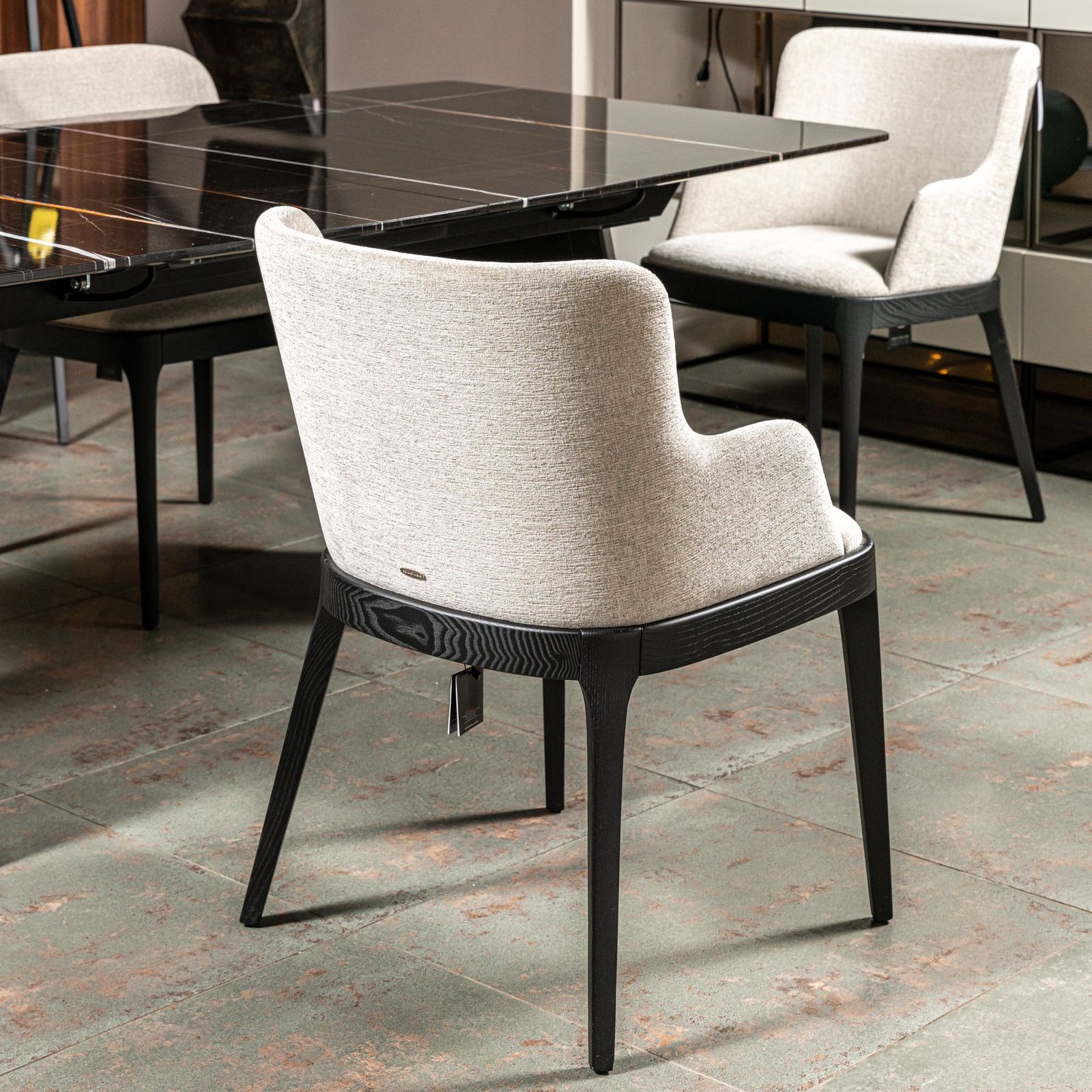 Cattelan Italia Стул Magda B frassino nero/tessuto B530 от Cattelan Italia — в интерьере