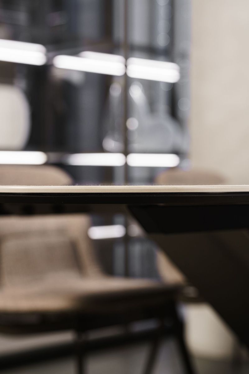 Cattelan Italia Стол Tyron Keramik KM11 Makalu от Cattelan Italia