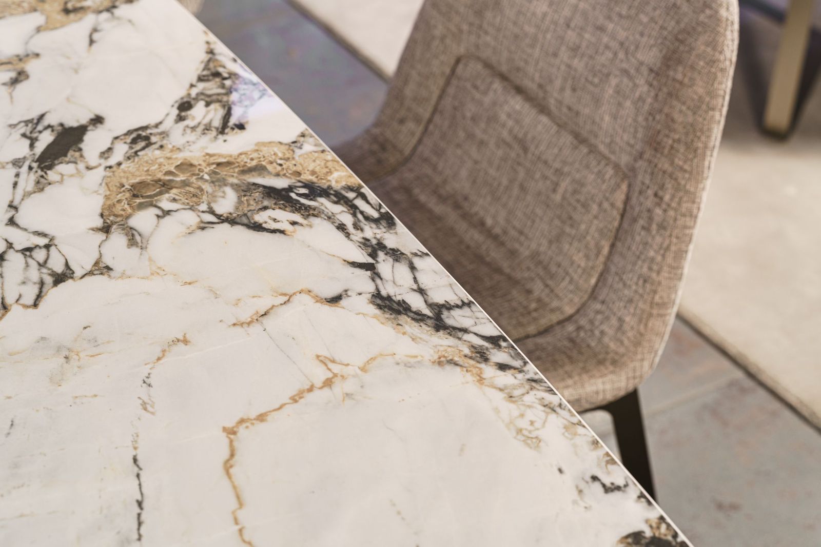Cattelan Italia Стол Tyron Keramik KM11 Makalu от Cattelan Italia — в интерьере