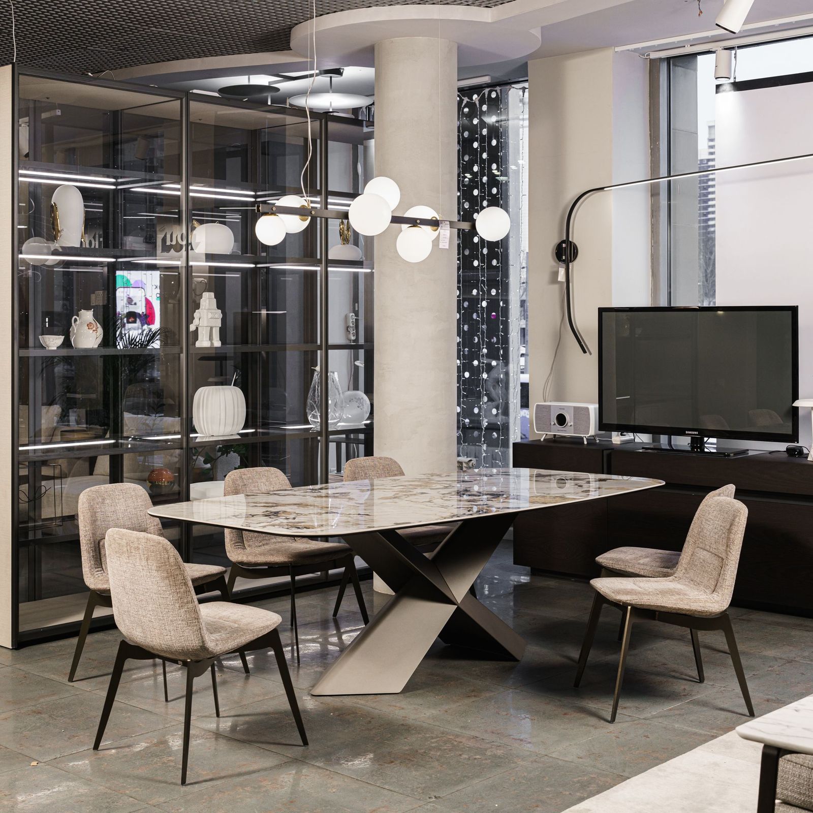 Cattelan Italia Стол Tyron Keramik KM11 Makalu от Cattelan Italia — в интерьере