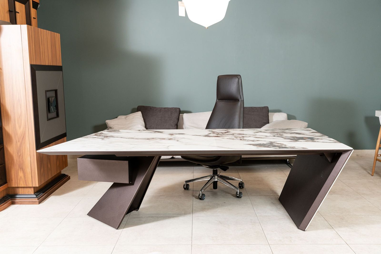 Cattelan Italia Письменный стол Nasdaq Keramik от Cattelan Italia — в интерьере