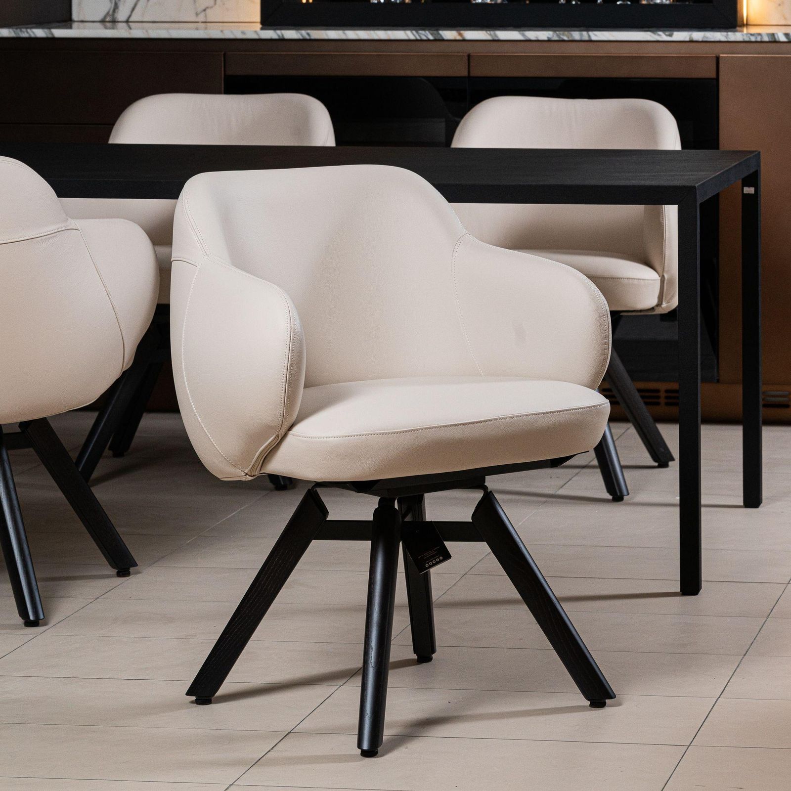 Cattelan Italia Стул Bombe от Cattelan Italia — в интерьере