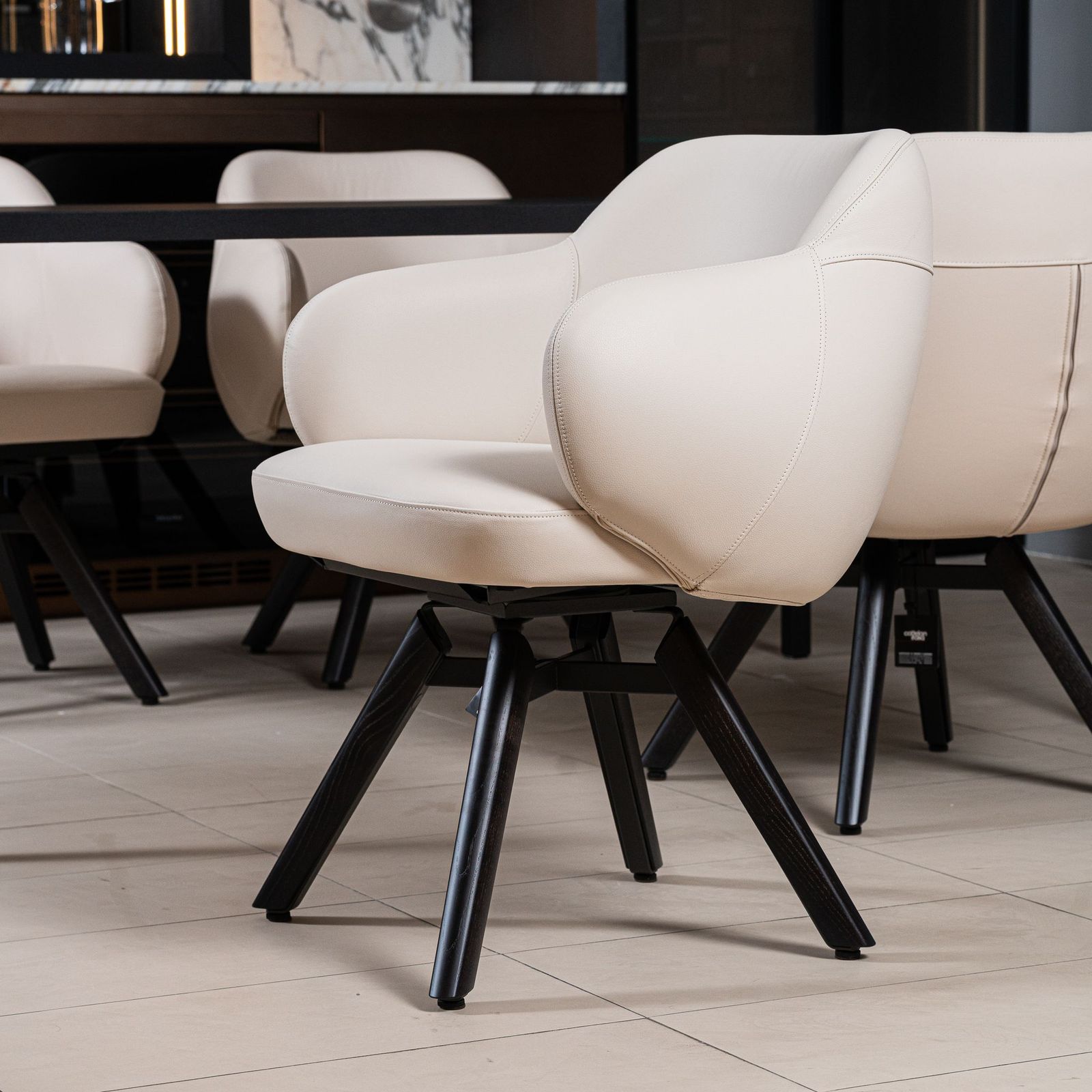 Cattelan Italia Стул Bombe от Cattelan Italia — в интерьере