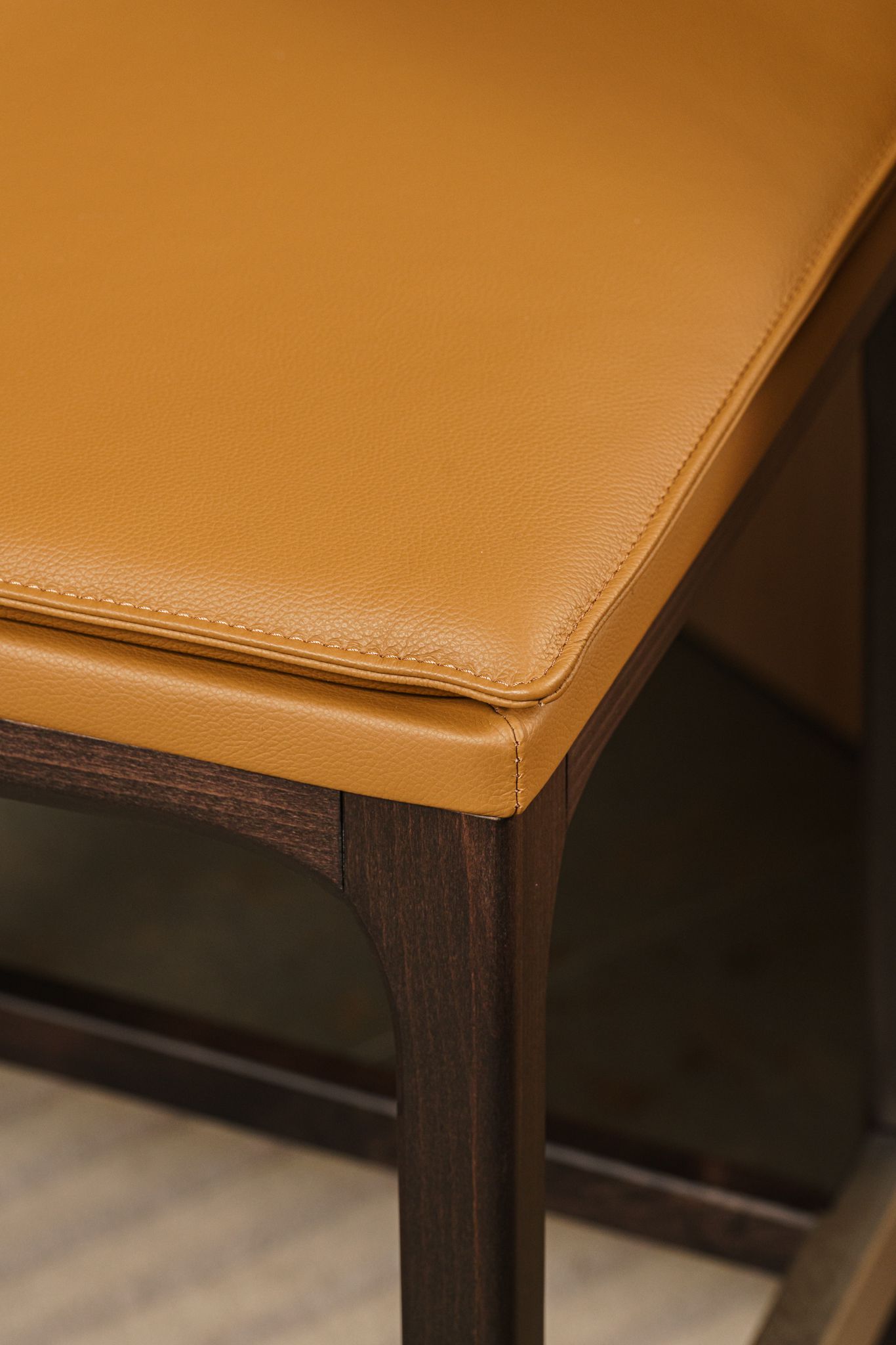Cattelan Italia Барный стул Sofia Pelle 982 cognac от Cattelan Italia — в интерьере